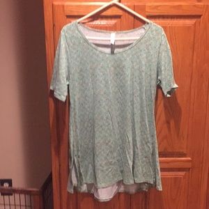 Lularoe Perfect tee size medium